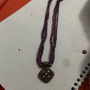 Women’s vintage Avon necklace